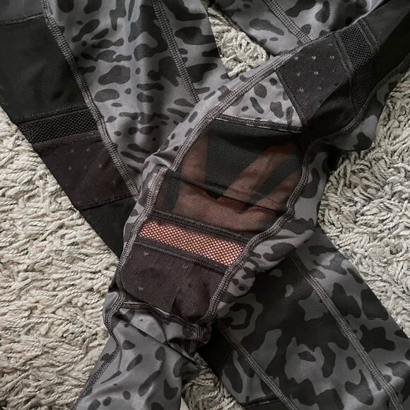 Lululemon Just Breathe Animal Print Legging - Picture 8 of 9